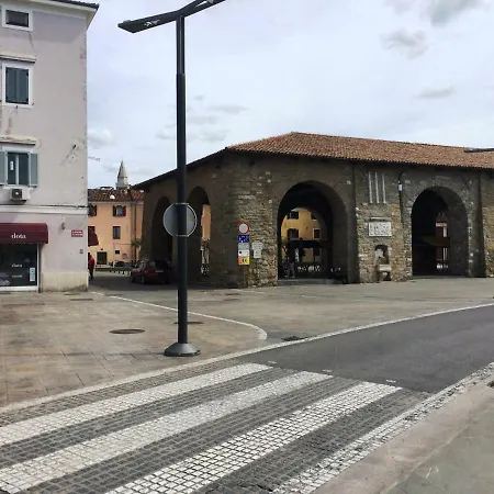 Bea With Free Bike And Bike Storage