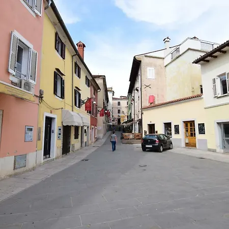 Bea With Free Bike And Bike Storage * Koper