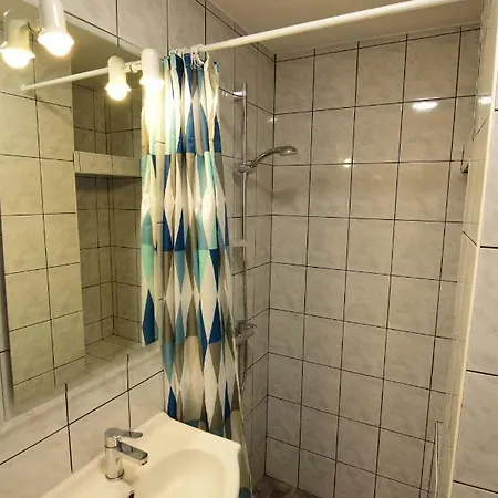 Bea With Free Bike And Bike Storage *