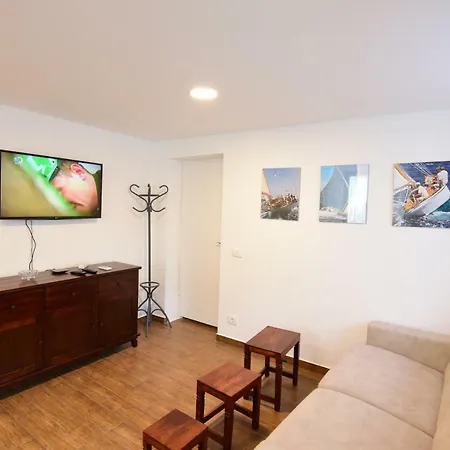 Bea With Free Bike And Bike Storage * Koper