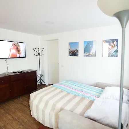 Bea With Free Bike And Bike Storage *