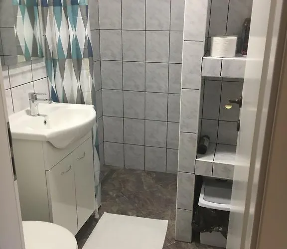 Bea With Free Bike And Bike Storage *