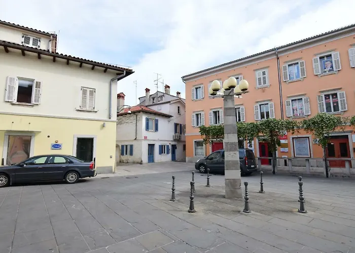 Bea With Free Bike And Bike Storage * Koper