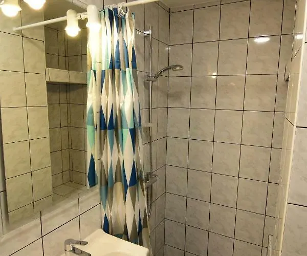 Bea With Free Bike And Bike Storage *